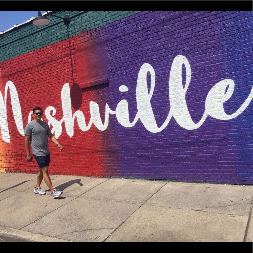 Meet your Posher, Warren